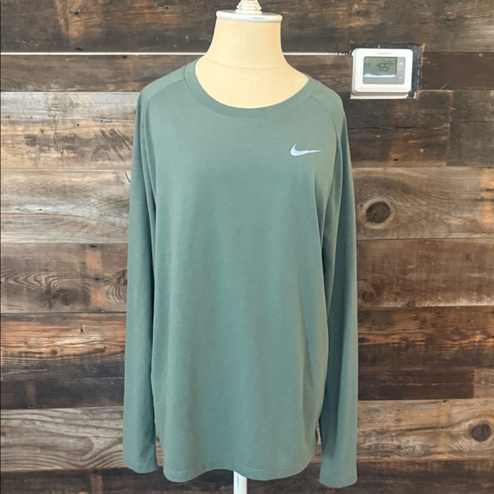 Nike Womens Running Long Sleeve Top (XL)